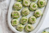 Refreshing Cucumber & Chive Sunflower Cream Bites