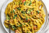Velvety Vegan Curry Pasta