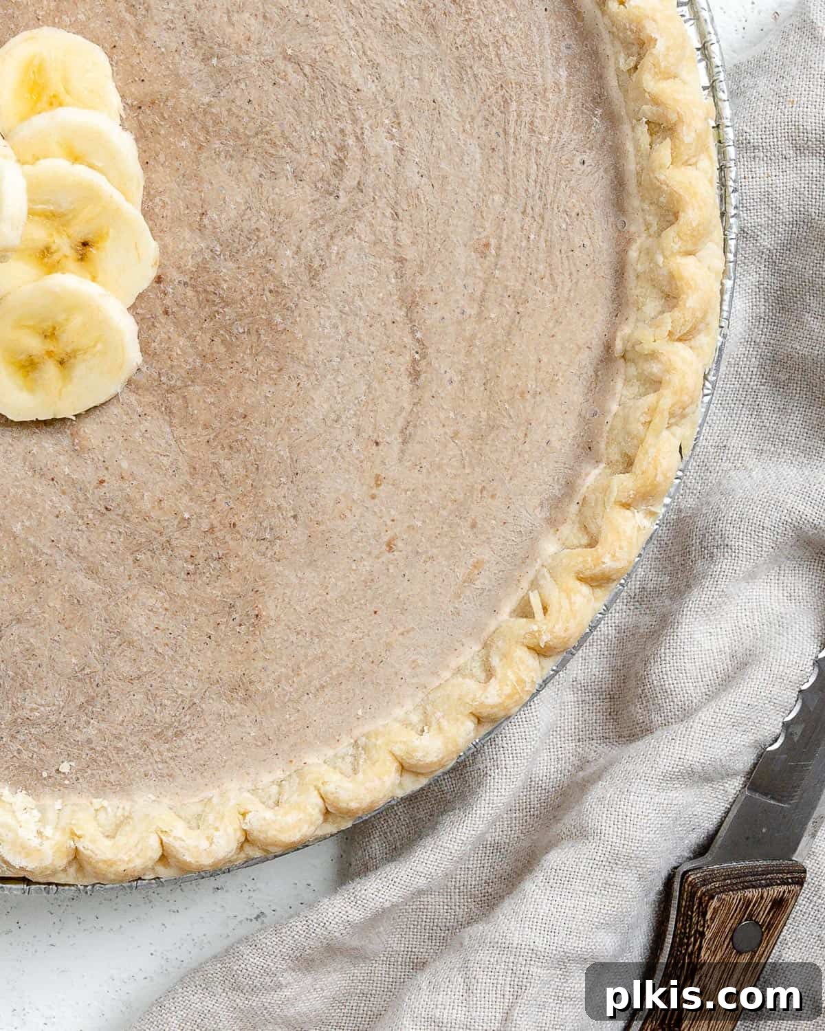 Velvet Vegan Banana Cream Pie 7 completed Vegan Banana Cream Pie against a light surface