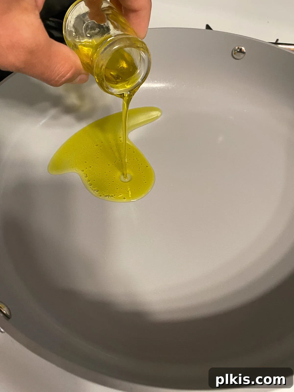 Sunshine in a Bowl: Easy Yellow Dal 4 process shot of oil added to pan
