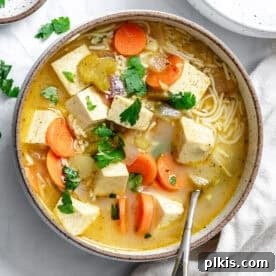 completed Garlic Ginger Soup [With Noodles] in a bowl