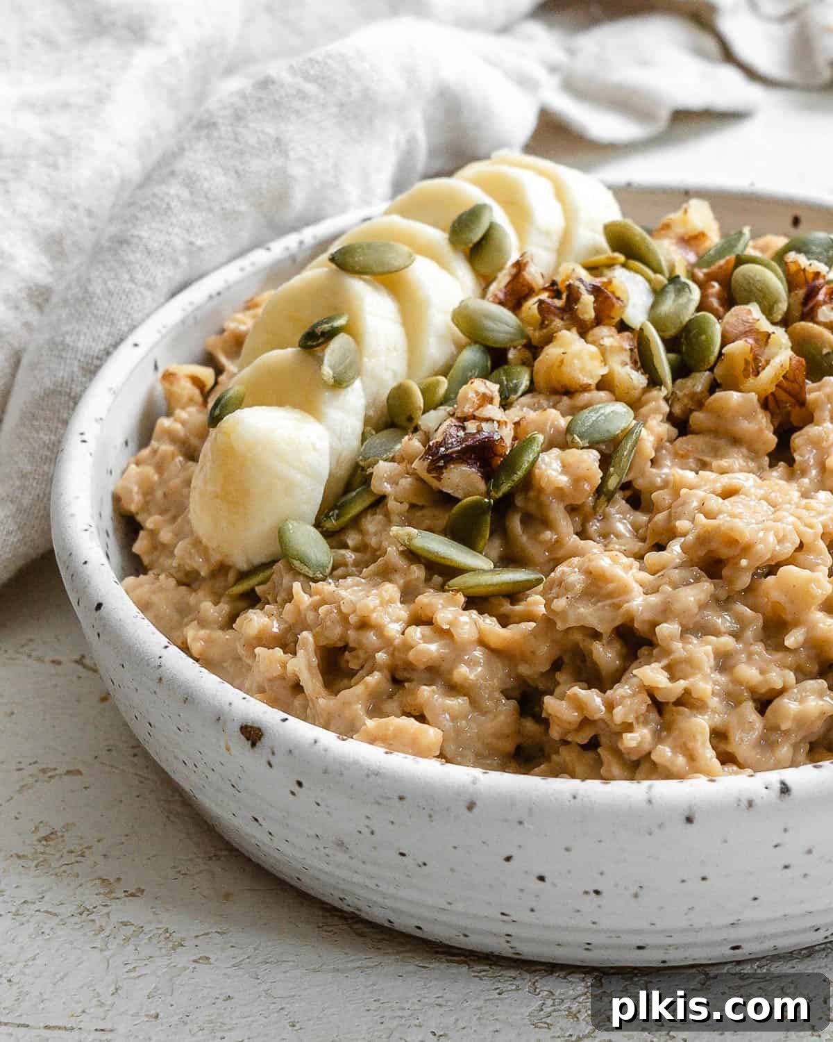 completed Easy Peanut Butter Oatmeal in a bowl against a light background