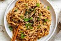 Quick Creamy Peanut Noodles with Garlic and Soy Sauce